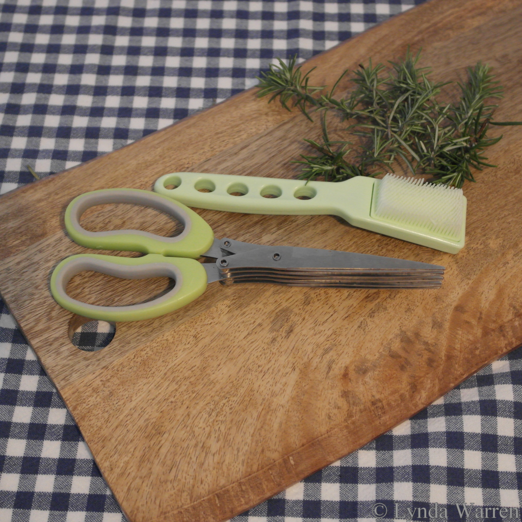 Lavender oil can be used to disinfect scissors before harvesting